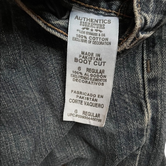 Boys size 6 regular Levi’s - Picture 4 of 4